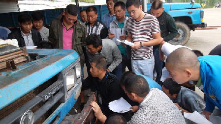 江蘇省連云港市灌南縣舉行農(nóng)民工“汽車駕駛員”技能培訓(xùn)