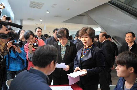 人社部在合肥是召開“發(fā)揮人力資源市場(chǎng)作用促進(jìn)高校畢業(yè)生就業(yè)”工作座談會(huì)