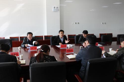 新疆生產(chǎn)建設(shè)兵團(tuán)：貫徹落實(shí)國(guó)務(wù)院常務(wù)會(huì)議精神 深入開(kāi)展解決農(nóng)民工欠薪問(wèn)題專(zhuān)項(xiàng)督查