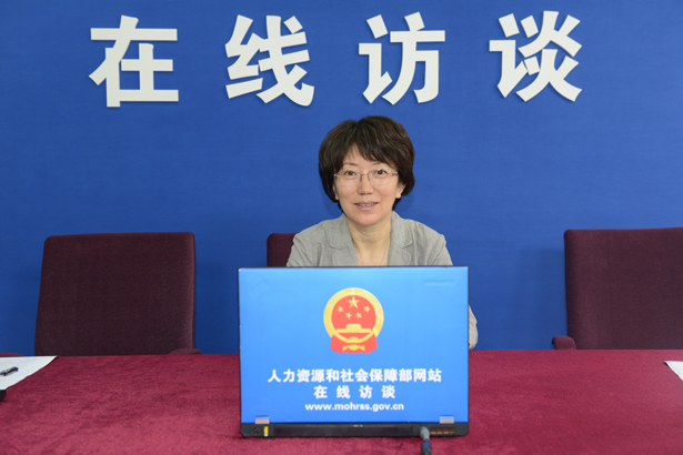 實(shí)行清單式管理 促進(jìn)職業(yè)資格健康有序發(fā)展——人社部專業(yè)技術(shù)人員管理司副司長(zhǎng)李金生、職業(yè)能力建設(shè)司副司長(zhǎng)王曉君介紹《國(guó)家職業(yè)資格目錄》有關(guān)情況