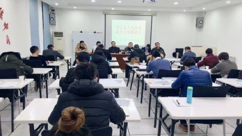 江西鉛山：人社局召開扶貧攻堅推進(jìn)會