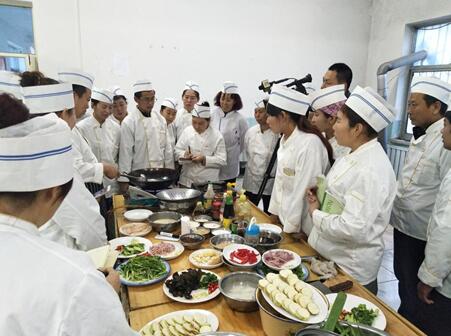 新疆瑪納斯：職業(yè)技能“點菜”培訓成效顯著