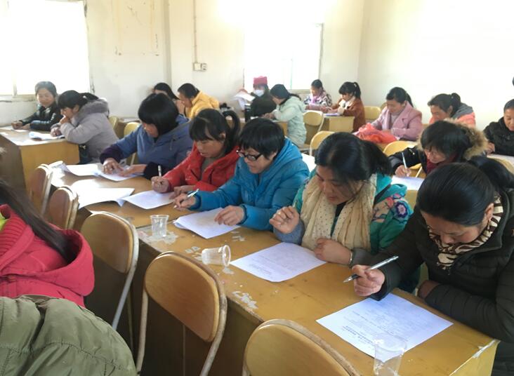 江西鉛山：2018年首期精準扶貧家政服務(wù)培訓(xùn)順利結(jié)業(yè)