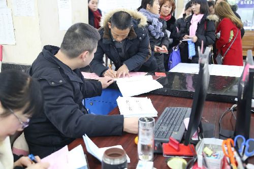 江西九江:“春”回大地 補(bǔ)貼暖人心 江西九江:“春”回大地 補(bǔ)貼暖人心