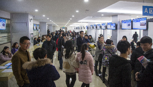 安徽黃山：成功舉辦“2018就業(yè)春風(fēng)行動”啟動儀式暨皖南旅游人才專場招聘會