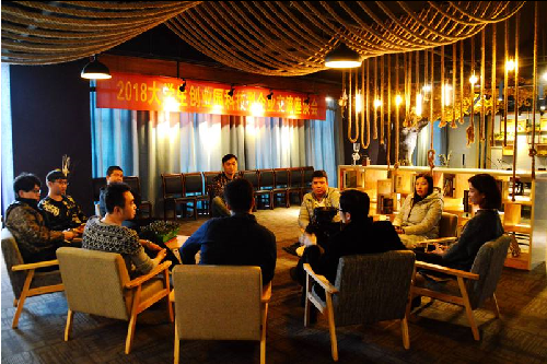 河北邯鄲:創(chuàng)業(yè)大學(xué)生“抱團取暖”同成長 河北邯鄲:創(chuàng)業(yè)大學(xué)生“抱團取暖”同成長