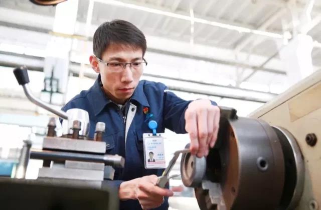 草根少年的“逆襲”之路——國家科技進(jìn)步獎獲得者洪家光講述成長的故事