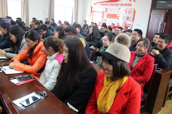 甘肅甘州：堿灘鎮(zhèn)電子商務(wù)培訓(xùn)促進(jìn)產(chǎn)業(yè)發(fā)展