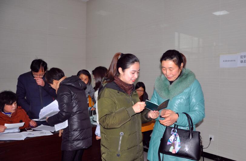 安徽績(jī)溪：歲末年初補(bǔ)貼忙 技能培訓(xùn)笑顏開