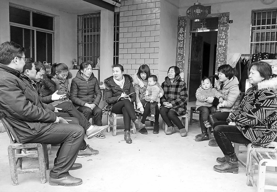 湖北當(dāng)陽：進村入戶了解貧困戶技能培訓(xùn)需求