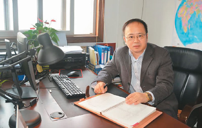 芯片專家教書創(chuàng)業(yè)兩不誤 芯片專家教書創(chuàng)業(yè)兩不誤