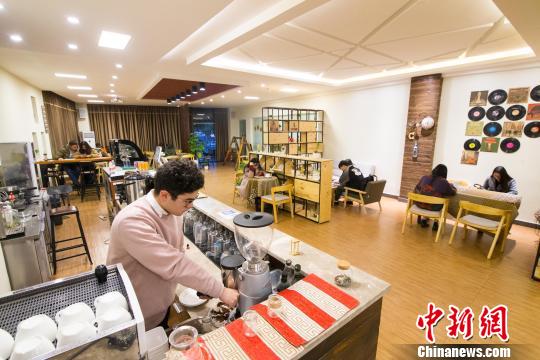 福建福州大學(xué)的塔城來“客”：圓夢想點燃“創(chuàng)業(yè)火”