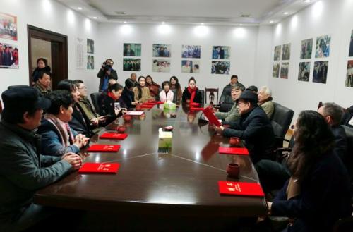 江蘇首家紫砂行業(yè)垂直孵化平臺(tái)——“紫星創(chuàng)業(yè)孵化園”掛牌