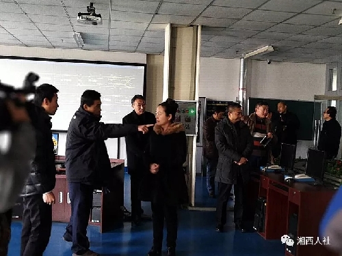 山東濟(jì)南：湘西州人民政府副州長(zhǎng)向清平率隊(duì)到濟(jì)南市開展勞務(wù)協(xié)作對(duì)接工作