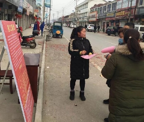 春風(fēng)作伴好還鄉(xiāng)——江蘇省宿遷市“三進(jìn)三幫”2018就業(yè)創(chuàng)業(yè)“春風(fēng)行動(dòng)”火熱進(jìn)行中