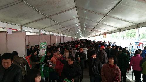 春風送萬崗 行動暖群心——湖北省漢川市2018“春風行動”不讓一個困難群眾落隊