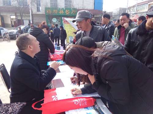 寧夏大武口：靜寧縣2018“春風行動”暨西部區(qū)域聯(lián)合招聘會火熱進行中