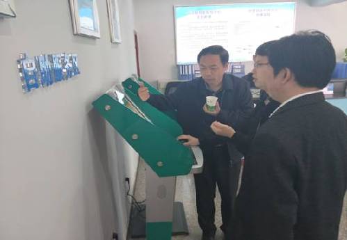 四川省人社廳一行調(diào)研合江縣人力資源市場(chǎng)建設(shè)情況