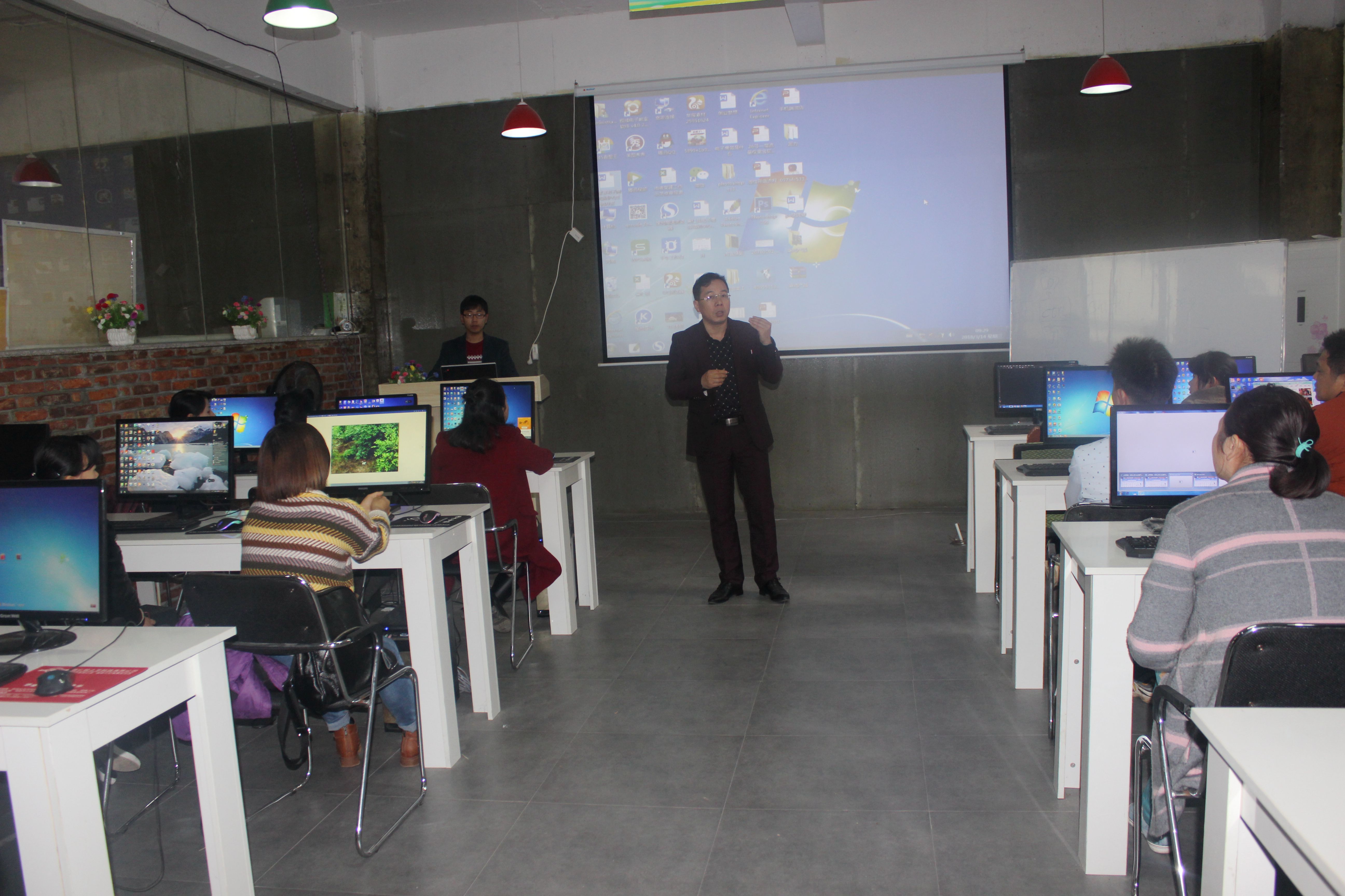 江西崇仁：2018年第一期電子商務(wù)創(chuàng)業(yè)培訓(xùn)班開(kāi)班