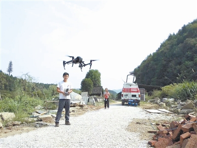大學(xué)生航拍創(chuàng)業(yè) 讓江西美景傳天下