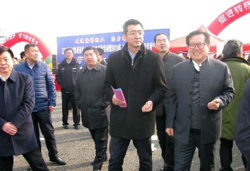 遼寧省2018年農(nóng)村貧困勞動(dòng)力就業(yè)幫扶系列活動(dòng)在朝陽縣成功啟動(dòng)