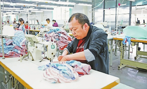 把貧困戶的帽子徹底摘掉——陜西省西鄉(xiāng)縣推進就業(yè)創(chuàng)業(yè)脫貧