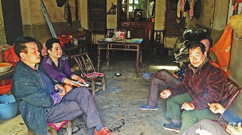 落在會場的扶貧筆記本——記湖北省孝感市人社局駐村扶貧隊(duì)員余超平