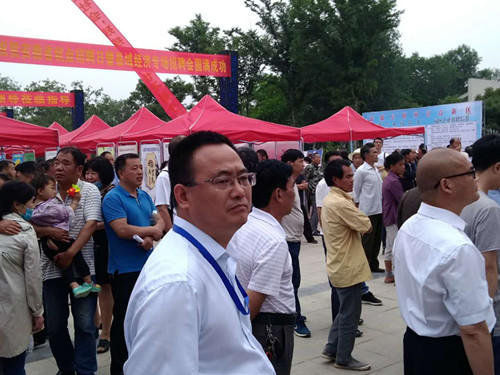 安徽界首：東城街道組織轄區(qū)內(nèi)建檔立卡戶參加就業(yè)招聘會(huì)