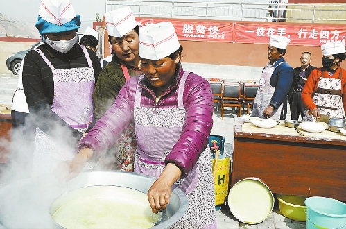 不破樓蘭終不還——青海省人社部門扶貧攻堅(jiān)工作紀(jì)實(shí)