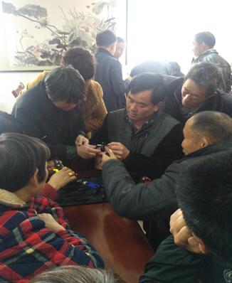 貧困戶的“新收入”——安徽省阜南縣開展光伏發(fā)電設備維護員培訓助力貧困戶就業(yè)脫貧