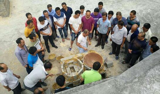 貴州天柱：積極推行“黨員+貧困戶”技能培訓(xùn)模式提升就業(yè)創(chuàng)業(yè)競爭力