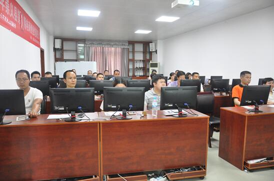 江西崇義：2018年第八期電商培訓班開班