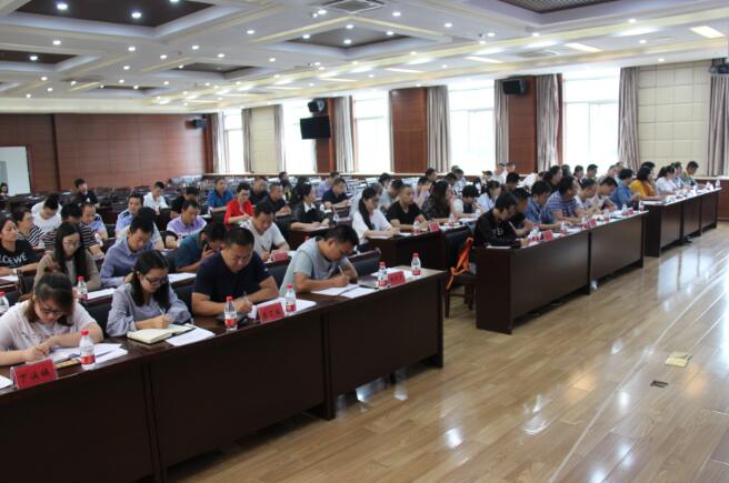 四川省馬邊彝族自治縣高度重視 確保廣大農(nóng)民工按時(shí)足額拿到血汗錢