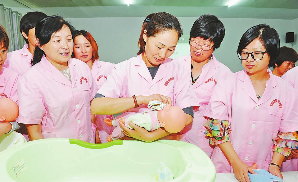 安徽阜陽(yáng)：學(xué)技能促就業(yè) 免費(fèi)培訓(xùn)育嬰員