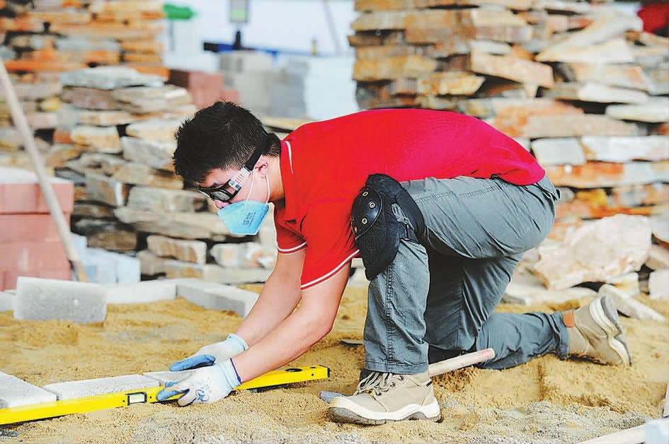 持續(xù)的激情 不一樣的精彩——走進(jìn)2018年中國技能大賽暨第45屆世賽全國選拔賽廣東賽區(qū)