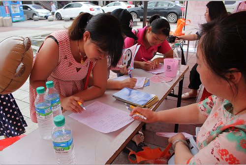 江西宜春：舉辦“求職盛宴，雇主世界杯”專場招聘會