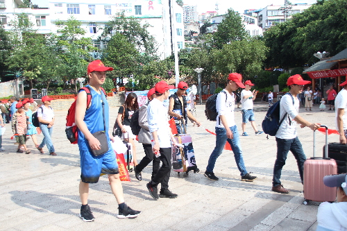 云南省永善縣舉行外出務工人員歡送儀式