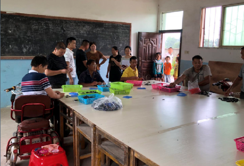 江西省豐城市就業(yè)扶貧認真“回頭看”，踏實“往前走”