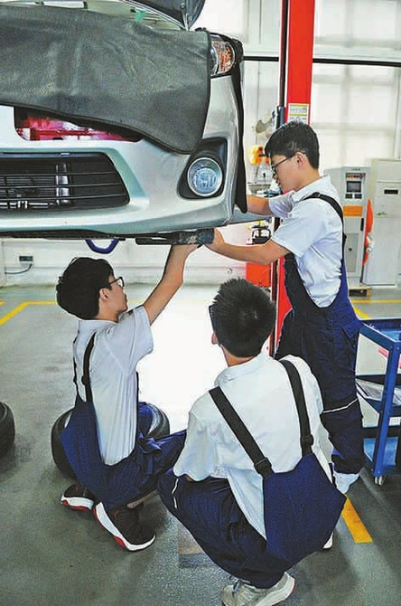 感受技工教育蓬勃發(fā)展氛圍——技校基層行活動(dòng)掠影