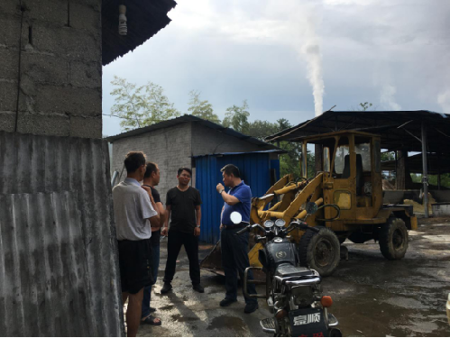 就業(yè)扶貧鋪就“脫貧路” 扶貧車(chē)間架起“脫貧橋”——江西省鉛山縣就業(yè)局送政策進(jìn)村入企