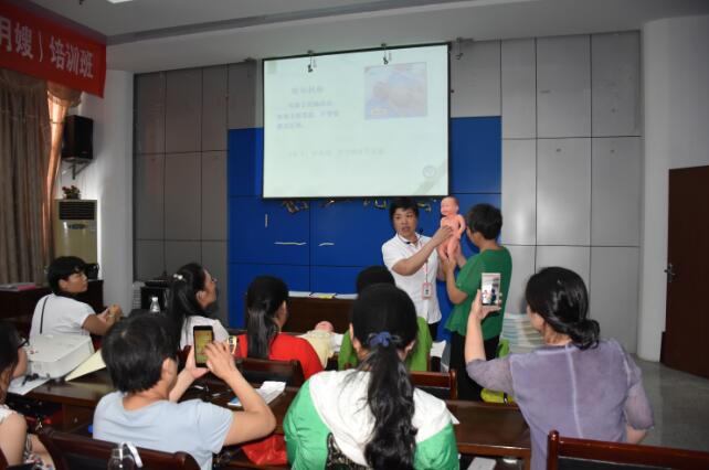 江西豐城：搭建月嫂培訓平臺 拓寬婦女就業(yè)渠道