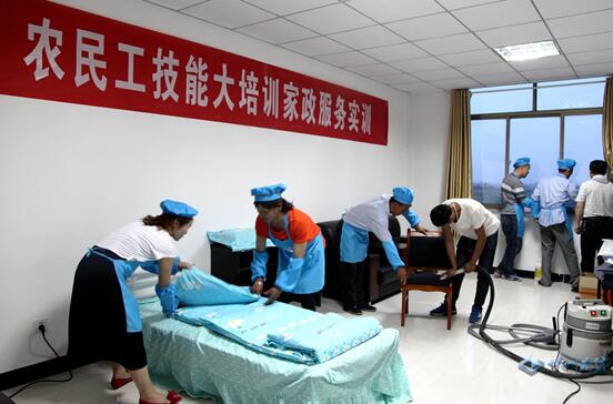 甘肅省張掖市甘州區(qū)農(nóng)民工技能大培訓拉開帷幕