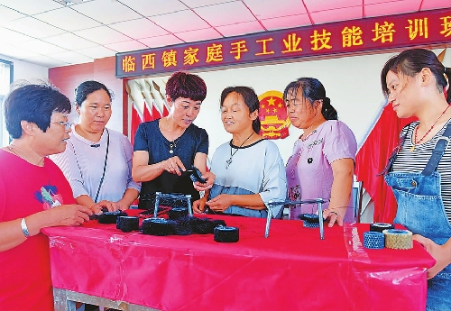 河北省臨西縣“細(xì)胞工廠”助力精準(zhǔn)扶貧