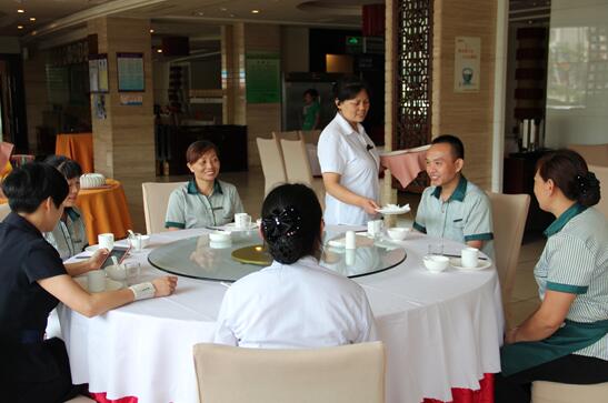 江西崇義：舉辦餐飲服務(wù)從業(yè)人員培訓(xùn)班