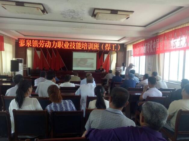 甘肅臨澤：蓼泉鎮(zhèn)舉辦“10萬農(nóng)民工技能大培訓(xùn)”焊工技能培訓(xùn)班