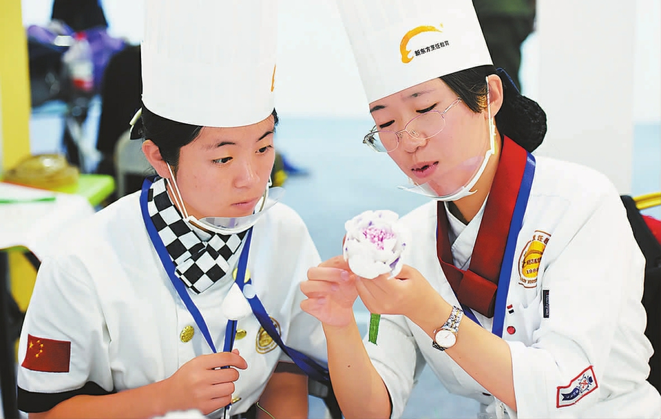 草原上掀起技能熱潮——“技能中國(guó)行2018——走進(jìn)內(nèi)蒙古”活動(dòng)側(cè)記