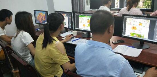 江西崇義：2018年第十八期電商培訓(xùn)班開班