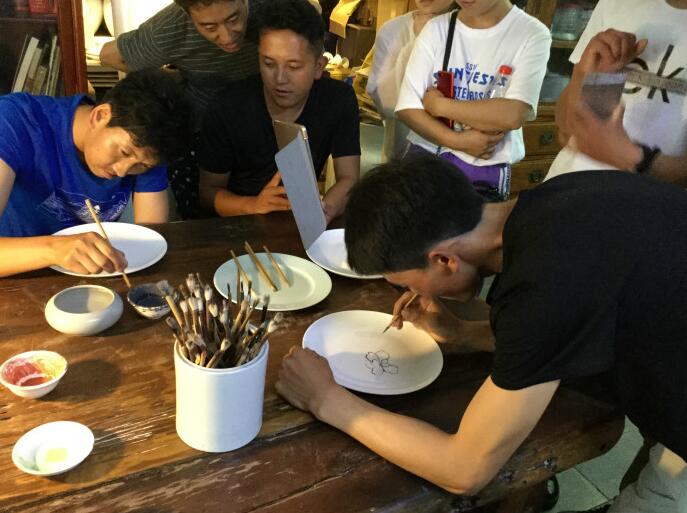 廣東：援藏漆畫工藝與室內(nèi)裝飾設(shè)計技能培訓(xùn)班一期順利結(jié)業(yè)