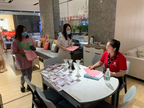 工作上門宣傳創(chuàng)業(yè)扶持政策