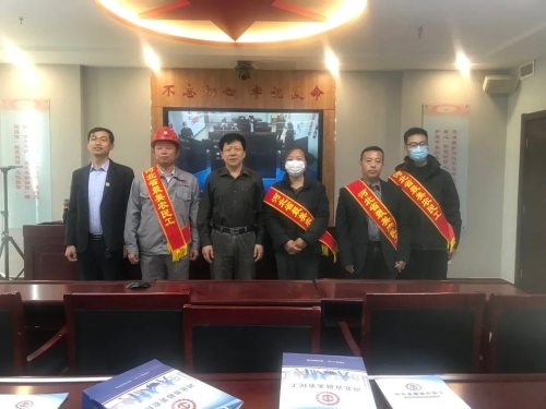 獲評(píng)最美農(nóng)民工